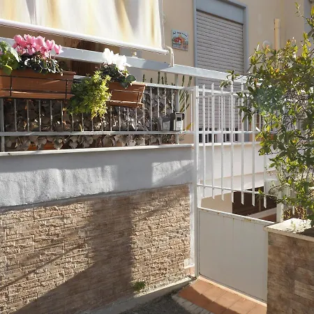 Angolo In Fiore Bed and Breakfast *