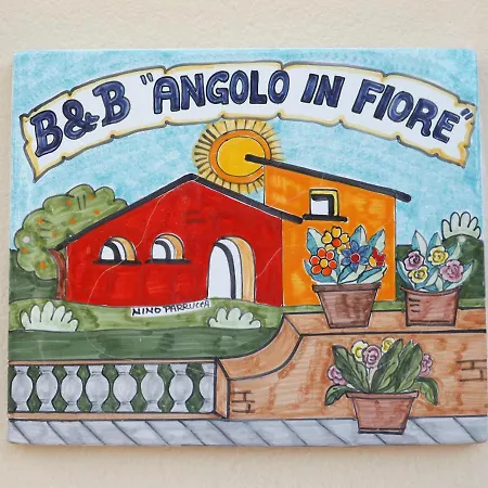 Angolo In Fiore לינה וארוחת בוקר *